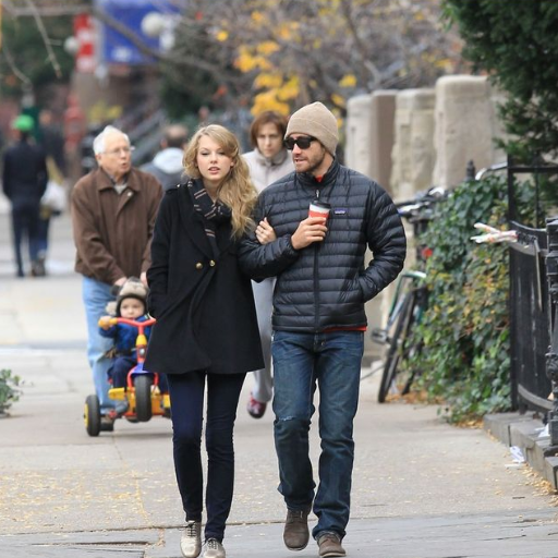 What was the relationship between Taylor Swift and Jake Gyllenhaal