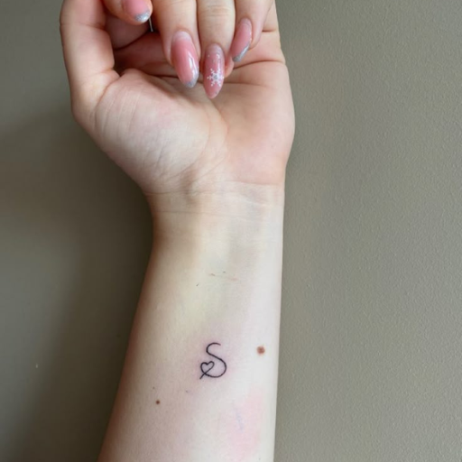 How can I make my S tattoo unique and trendy